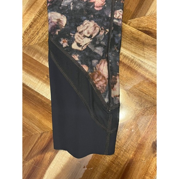 Lululemon Crop Leggings Size 6 Spring Bloom Flip Waist Yoga Active Mesh Leg - Picture 4 of 8